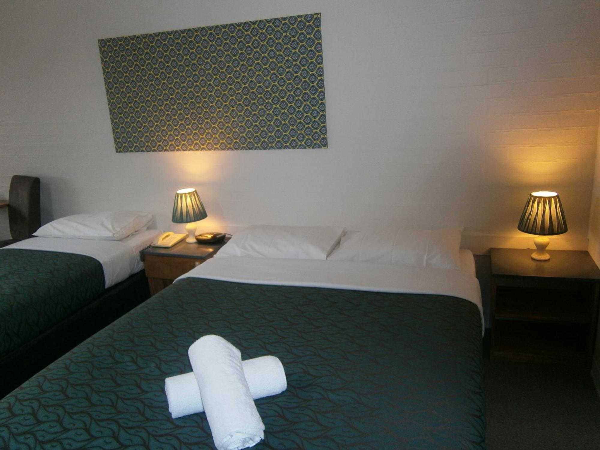 Winsor Park Motor Inn Олбері Номер фото